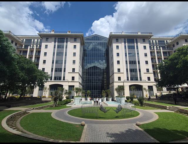 100M² OFFICE TO LET IN SANDTON CENTRAL